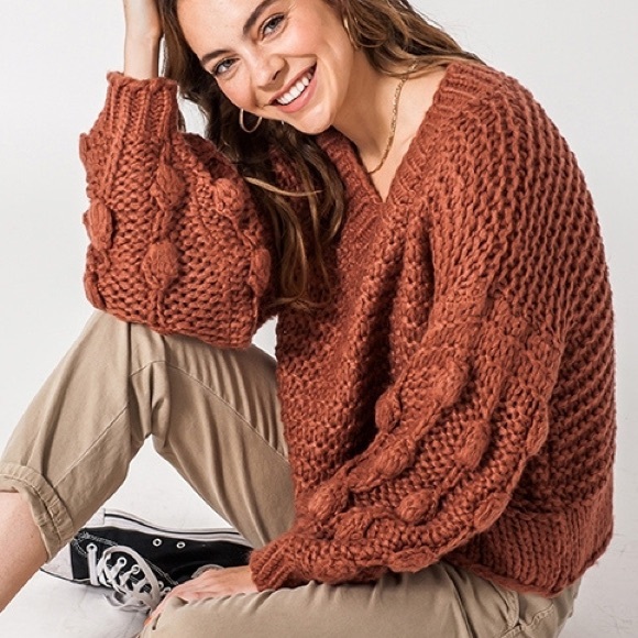 COCOIMO Sweaters - ♦️Brick V Neck Pullover Sweater